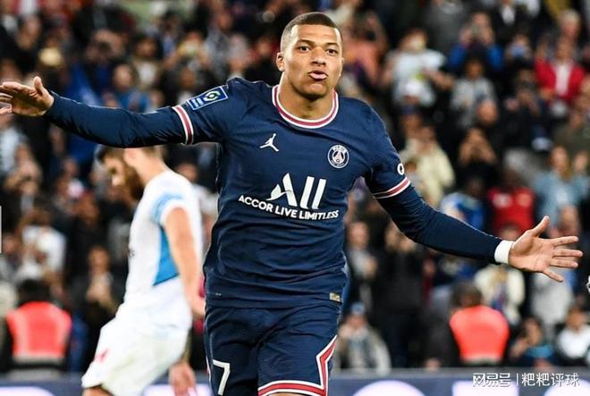 托特纳姆训练开放日,集结日状态回暖引欢呼,法甲在即,赛程密集仍需轮换(托特纳姆热刺阵容图) 托特纳姆训练开放日,集结日状态回暖引欢呼,法甲在即,赛程密集仍需轮换(托特纳姆热刺阵容图)