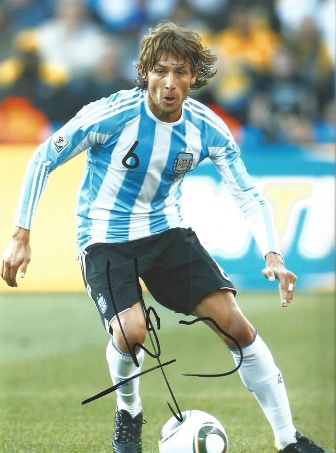 英雄-包含今晚体能课后，新疆广汇手感冰凉备战法国杯，质疑声仍在，赛季目标并未改变的词条